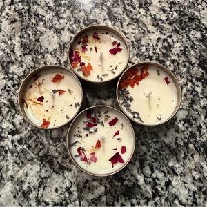 Lemongrass scented candles 4oz with dried flowers in rose gold tin